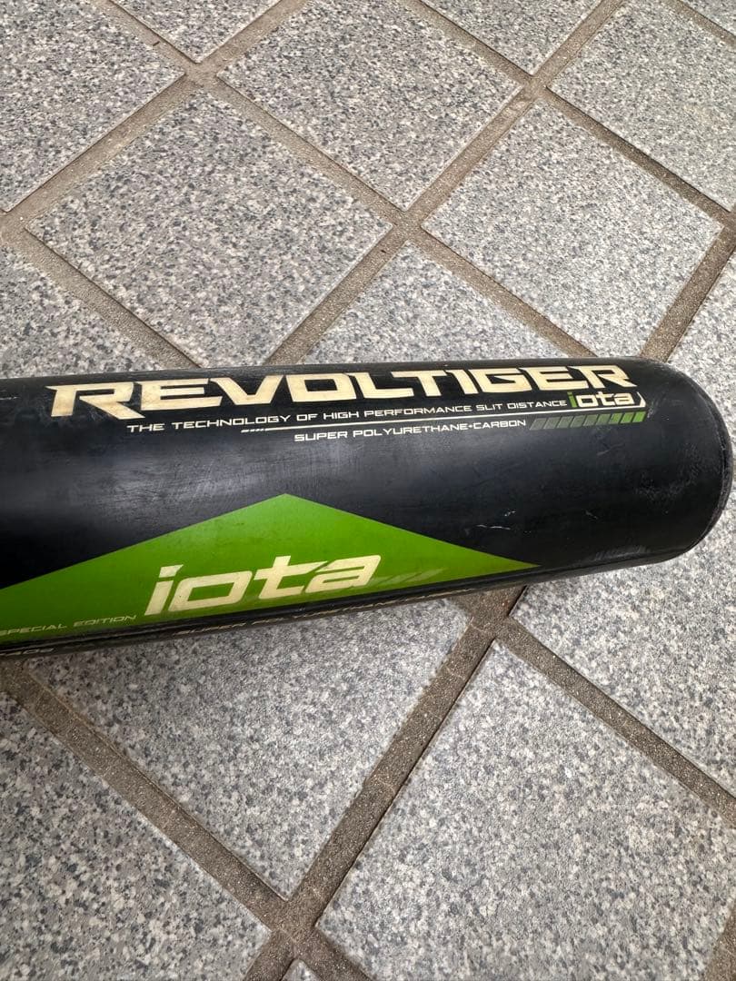 【中古送込】ミツワタイガー　軟式用バット　REVOLTIGER iota