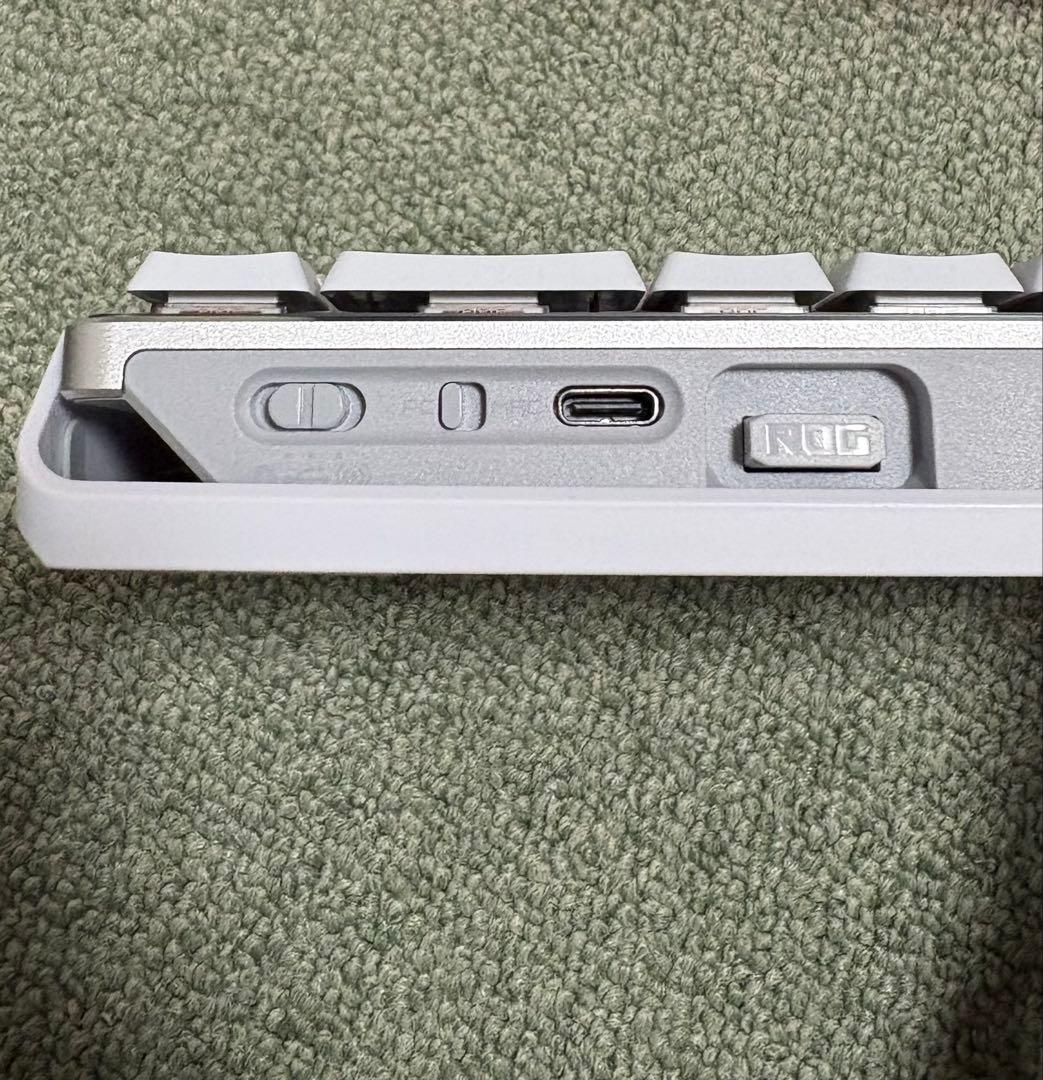 値下げ　ASUS ROG Falchion RX Low Profile 白