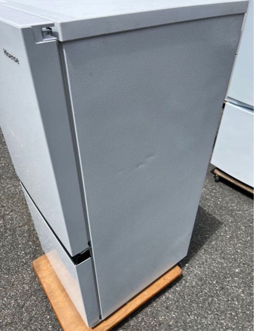 【高年式】 2022年式 130L Hisense 冷蔵庫 HR-D13E2W