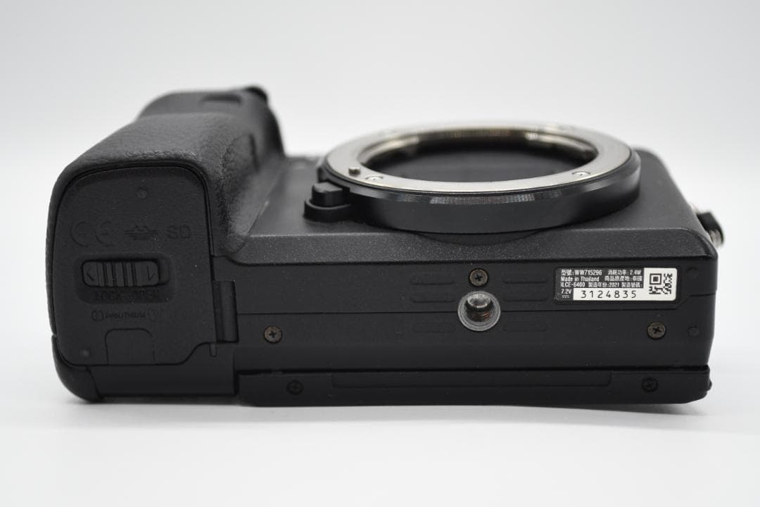 ★完動品★ ソニー α6400 ミラーレス一眼 パワーズームレンズキット