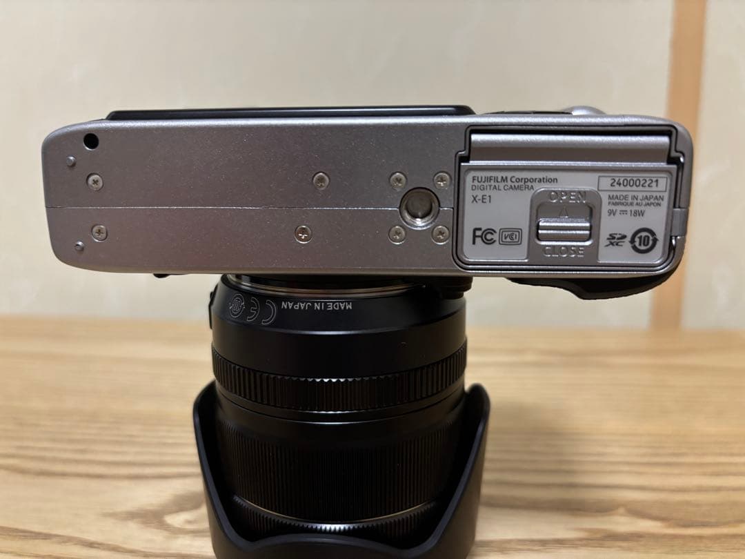 FUJIFILM X-E1 ミラーレスカメラ レンズ2種セット