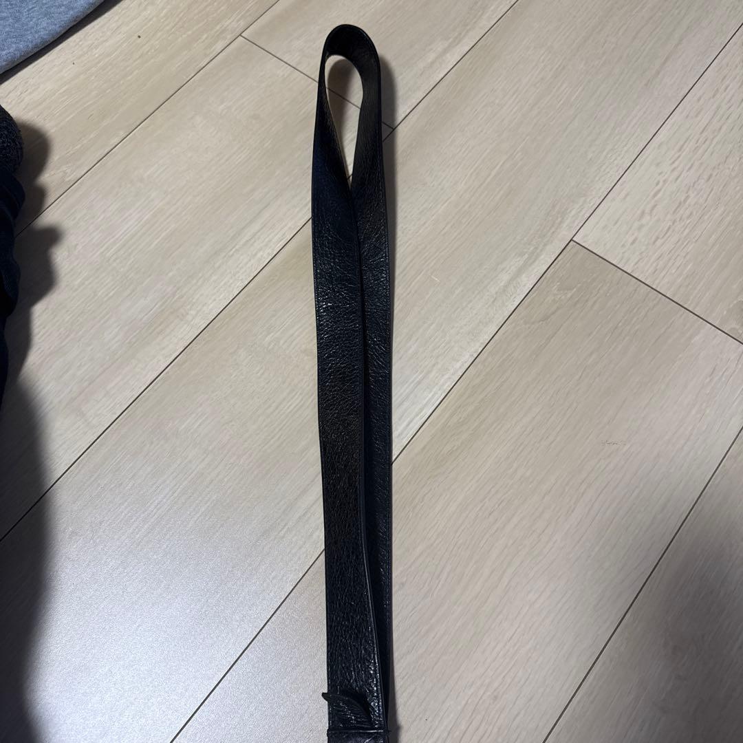 夏　首掛け　オシャレ　BALENCIAGA ブラックレザー キーホルダー箱無し