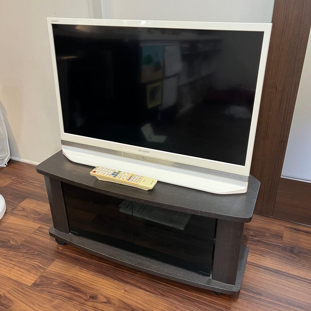 送料込【AQUOS 32型】シャープ 液晶テレビ Blue-rayプレーヤー内蔵
