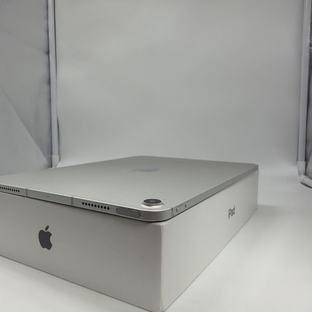 iPad Air 第4世代 64GB Wi-Fi + Cellular