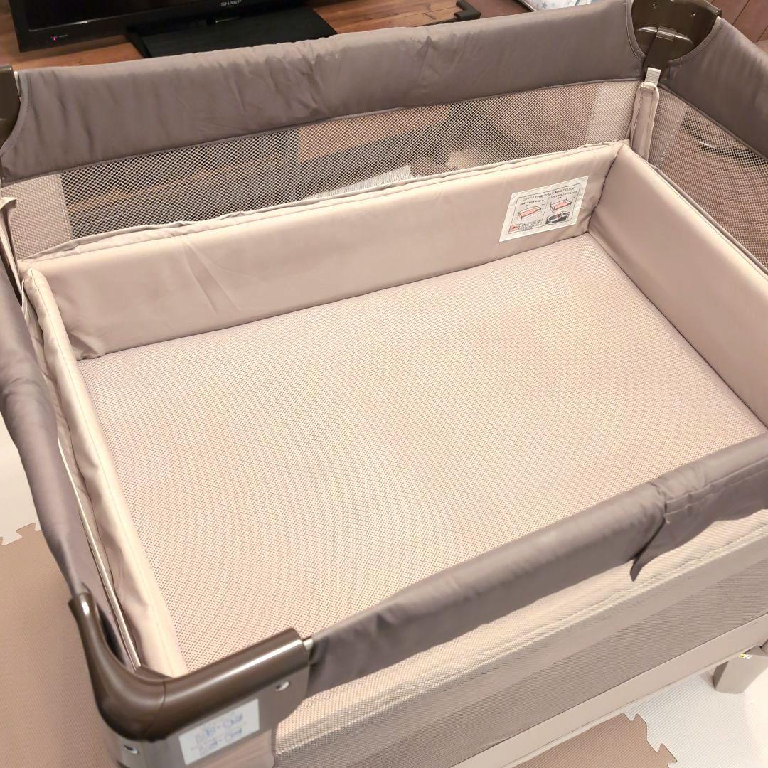 【土日発送】アップリカ　折り畳みミニベビーベッド　ココネルエアー　ココアブラウン