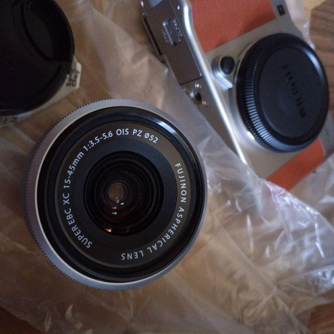【未使用品】FUJIFILM ミラーレス一眼カメラX-A5レンズキット ブラウン
