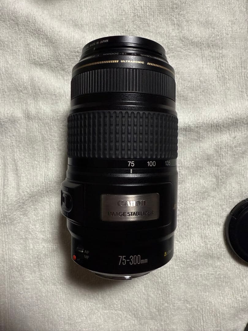 Canon 75-300mm レンズ 手ブレ補正付き