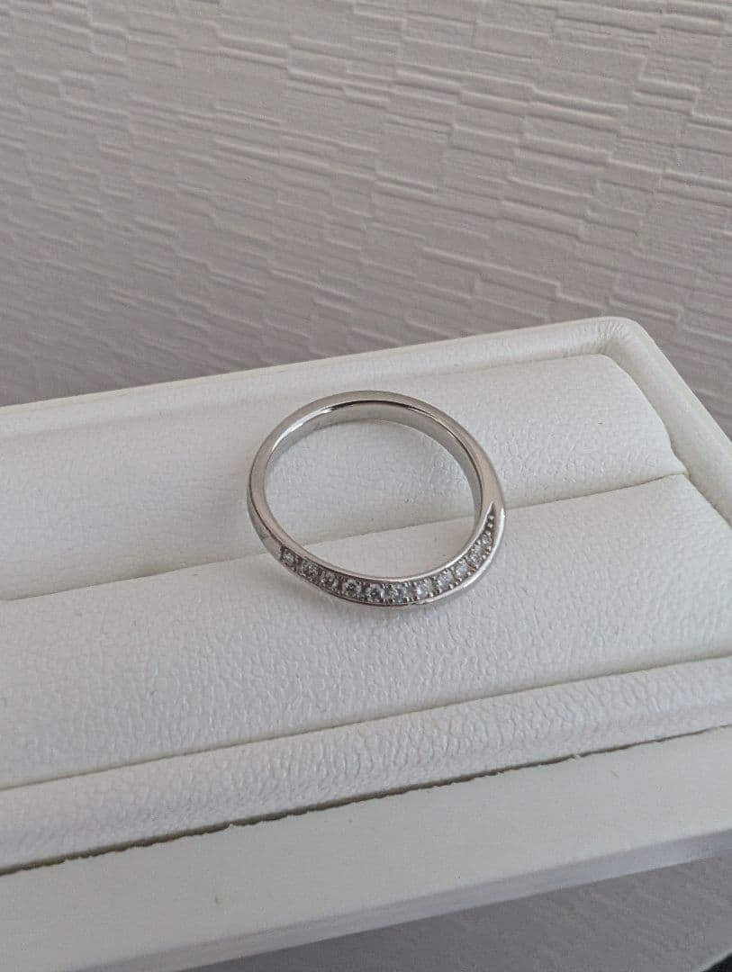 ［美品］俄 niwaka 凛 Pt950 プラチナ ダイヤ リング 8号