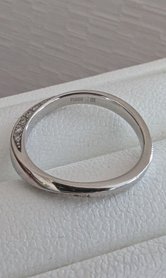［美品］俄 niwaka 凛 Pt950 プラチナ ダイヤ リング 8号