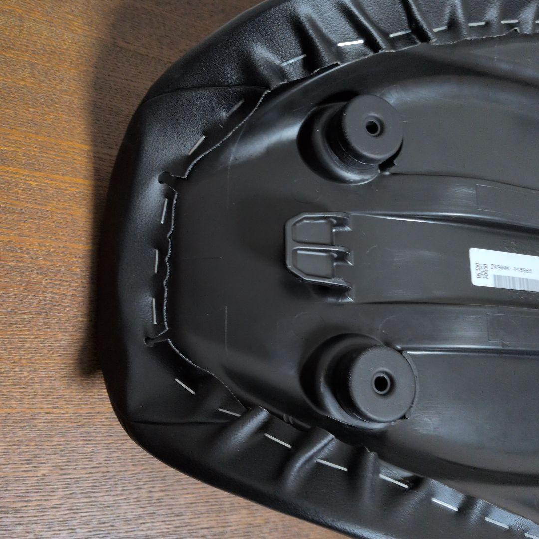 新車外し　Z900RS 純正シート