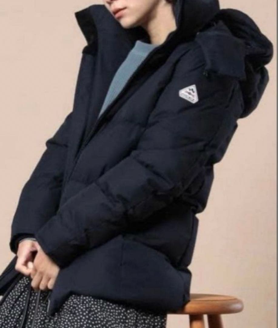 新品同様✨PYRENEX リール　フード付きダウンジャケット　ネイビー　36 S