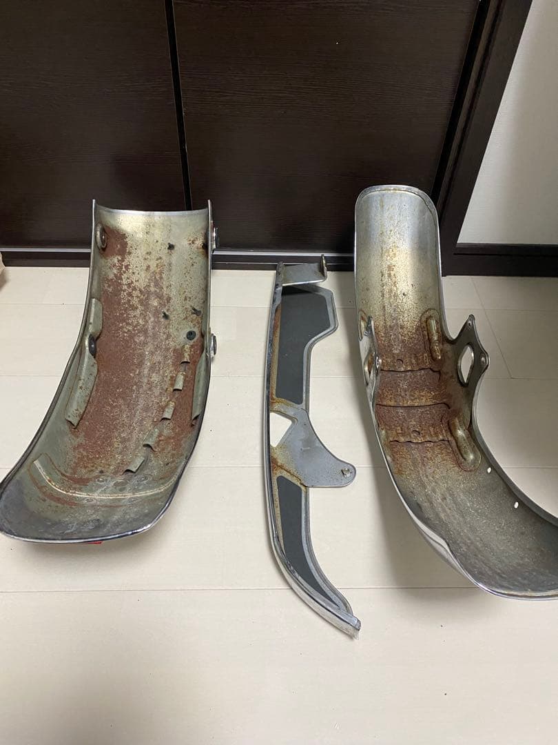 sr400 純正フェンダー　チェーンカバーセット