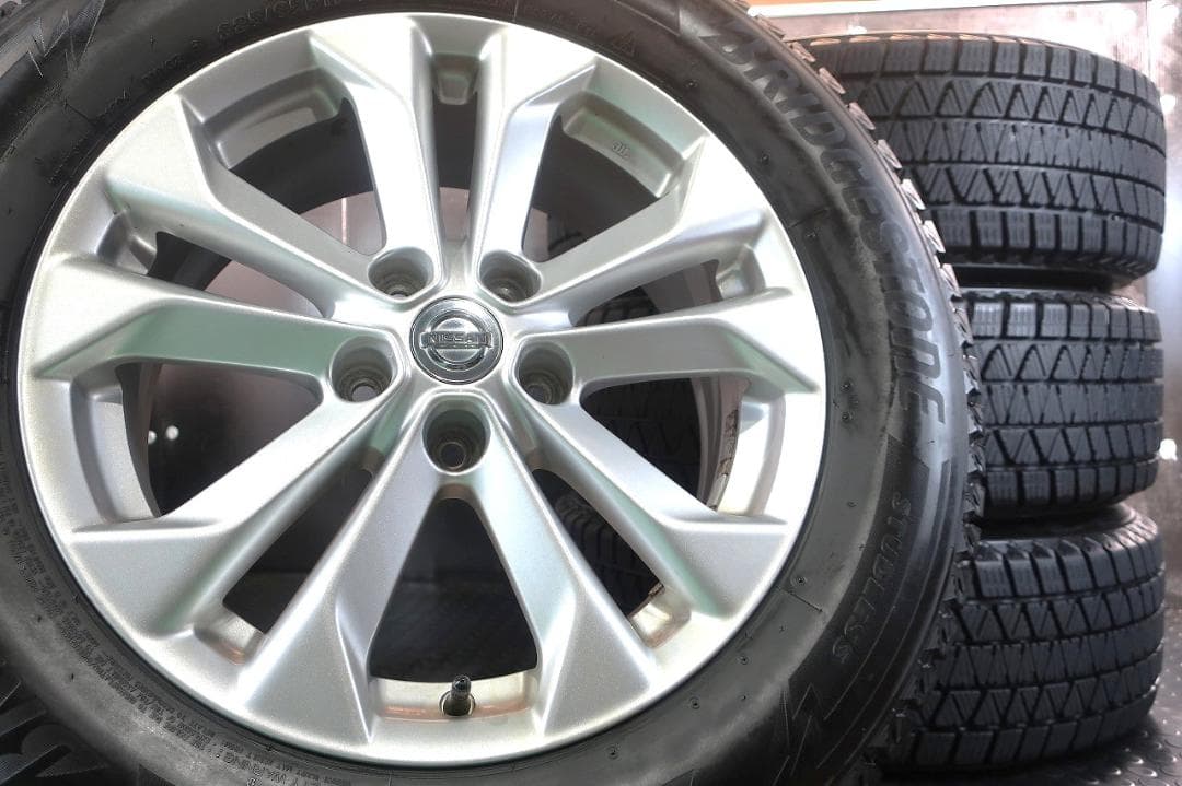 sabo様送料込み 日産 T32エクストレイル スタッドレス 225/65R17