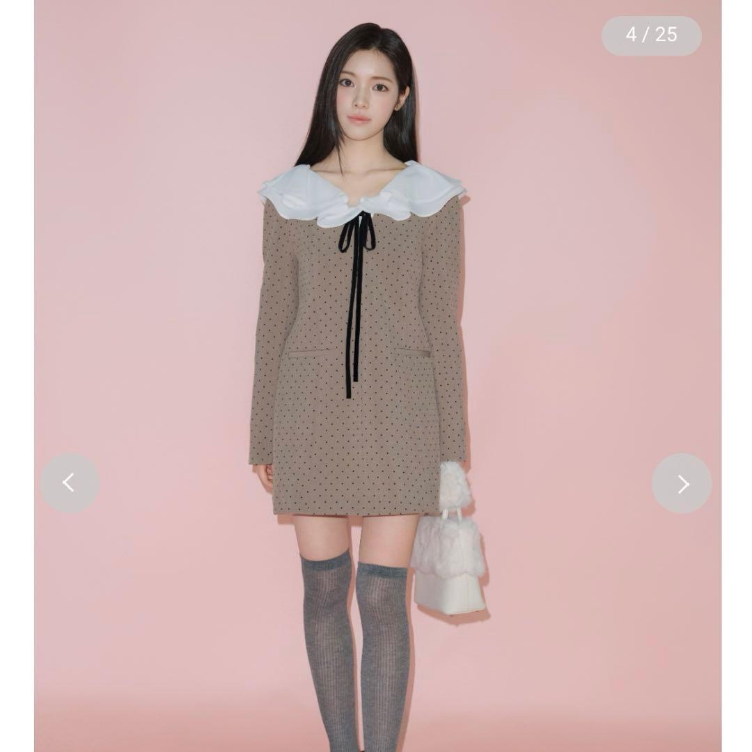 リリーブラウン Lily Brownミニワンピース　ラッフルカラー