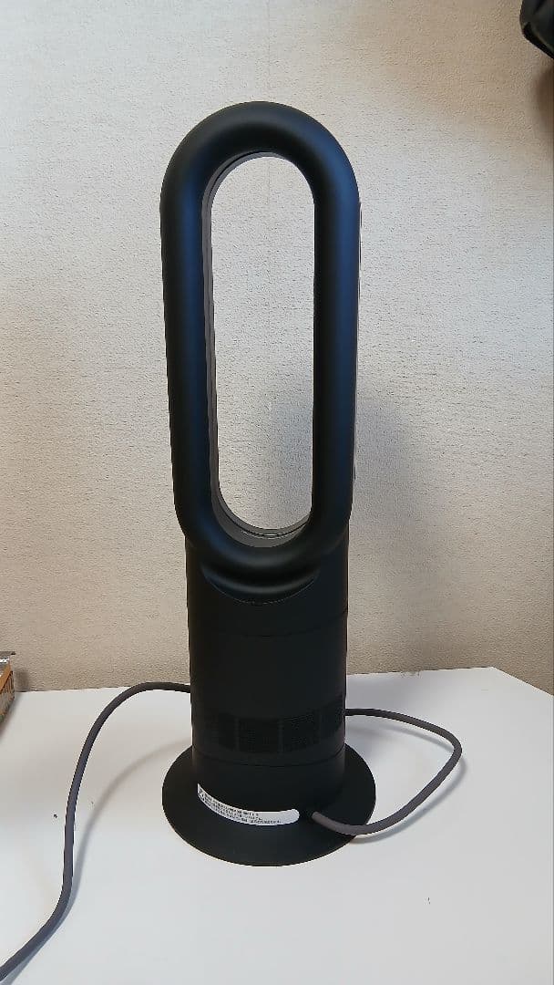極美品　Dyson　セラミックファンヒーター　ブラック　AM09 2023年製