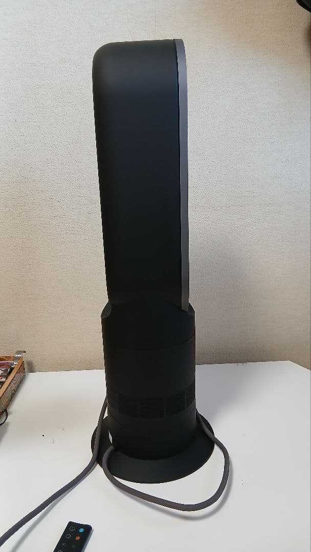 極美品　Dyson　セラミックファンヒーター　ブラック　AM09 2023年製