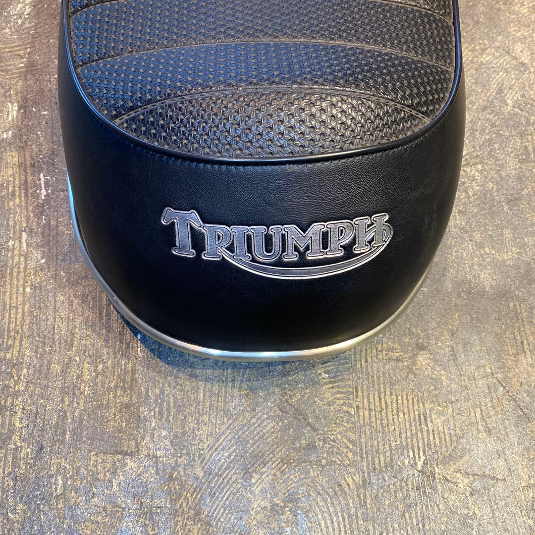 TRIUMPH 純正シート　T100
