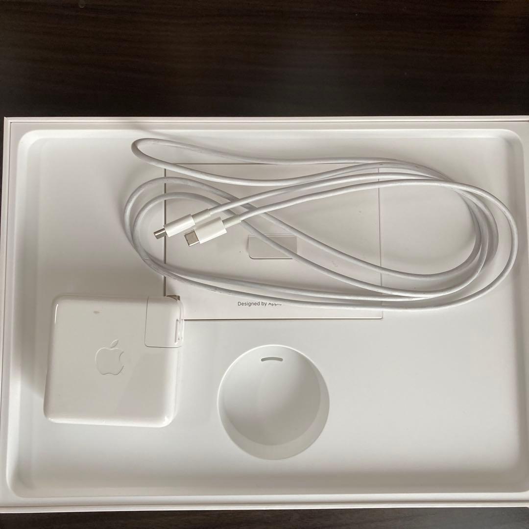 MacBook Pro 2017 スペースグレー 充電器、覗き見フィルタ、箱付き