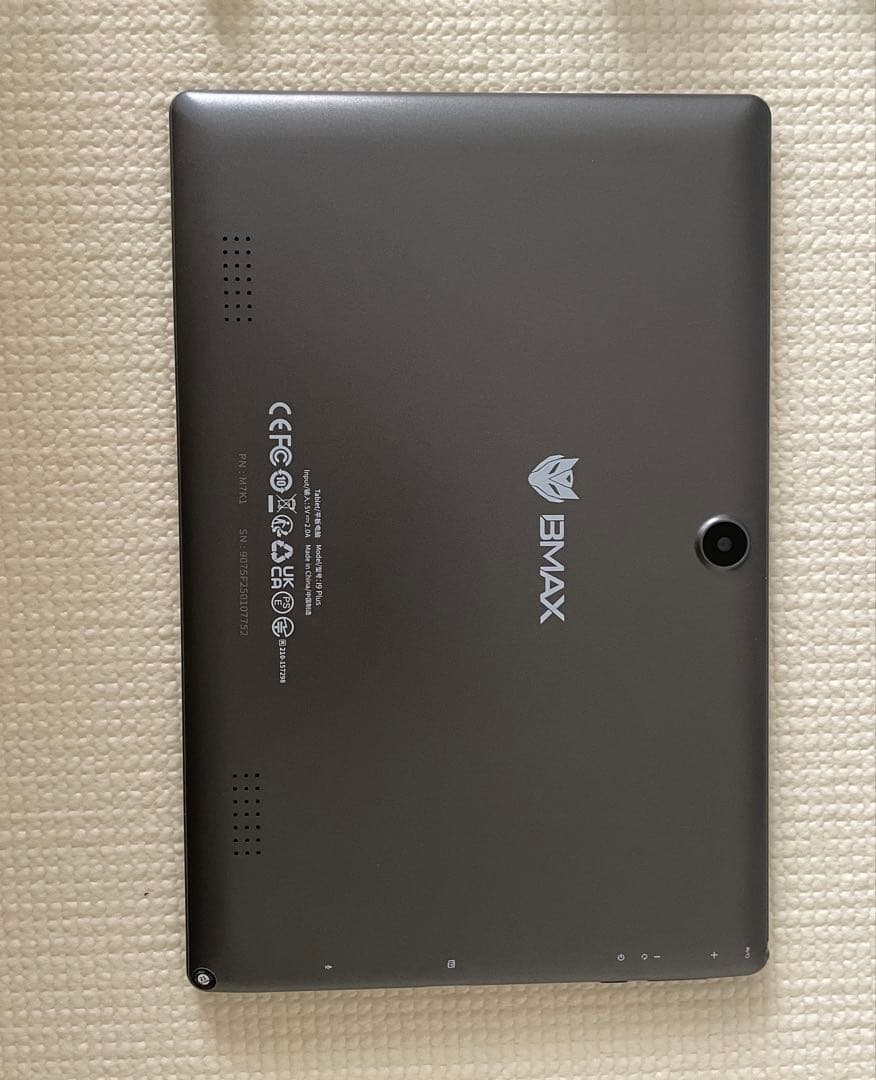 新品同様BMAX タブレット I9Plus 本体 充電器と純正ケース付き