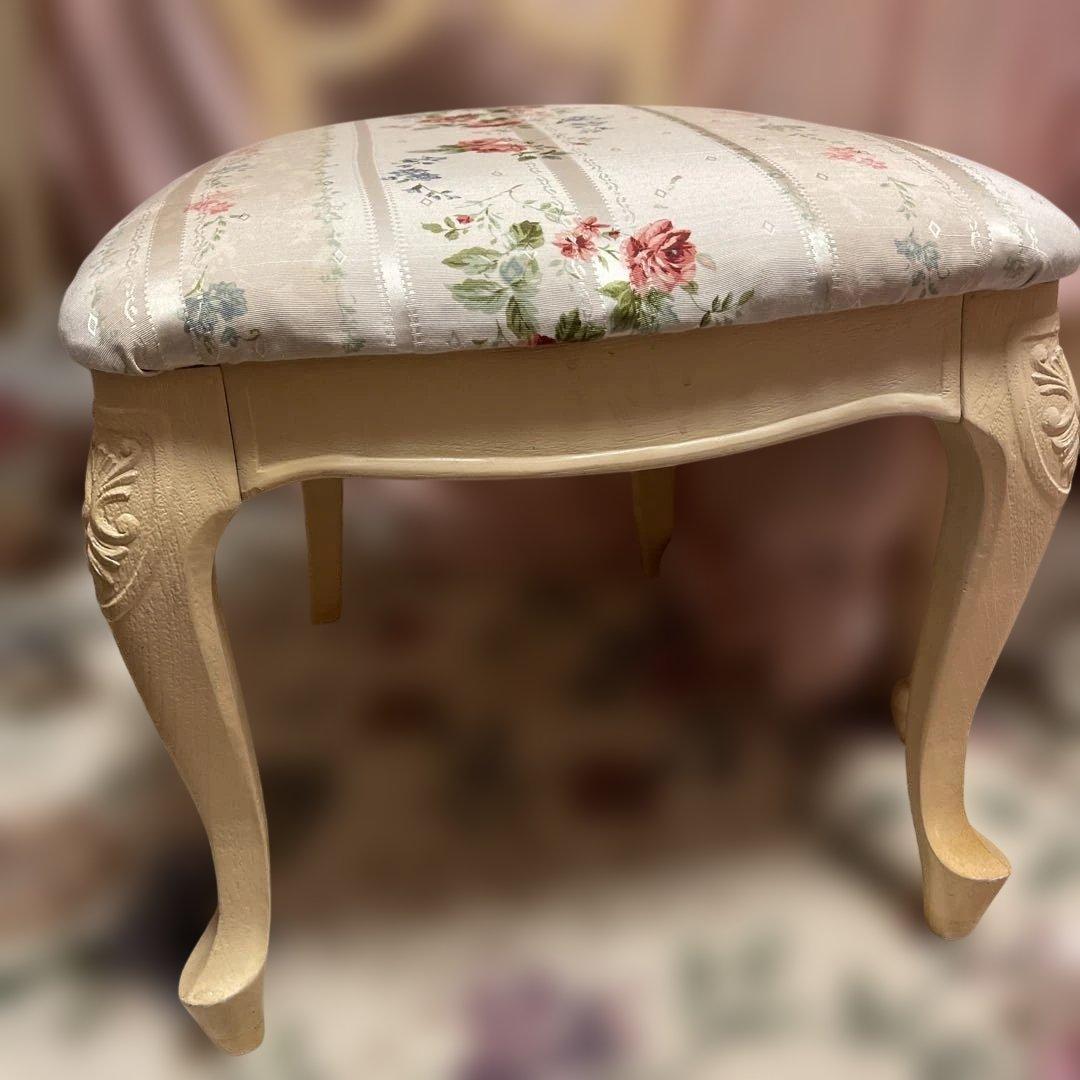 Chi　ロココ調椅子　彫刻装飾　バラ布座面 ヨーロピアン　アンティーク椅子