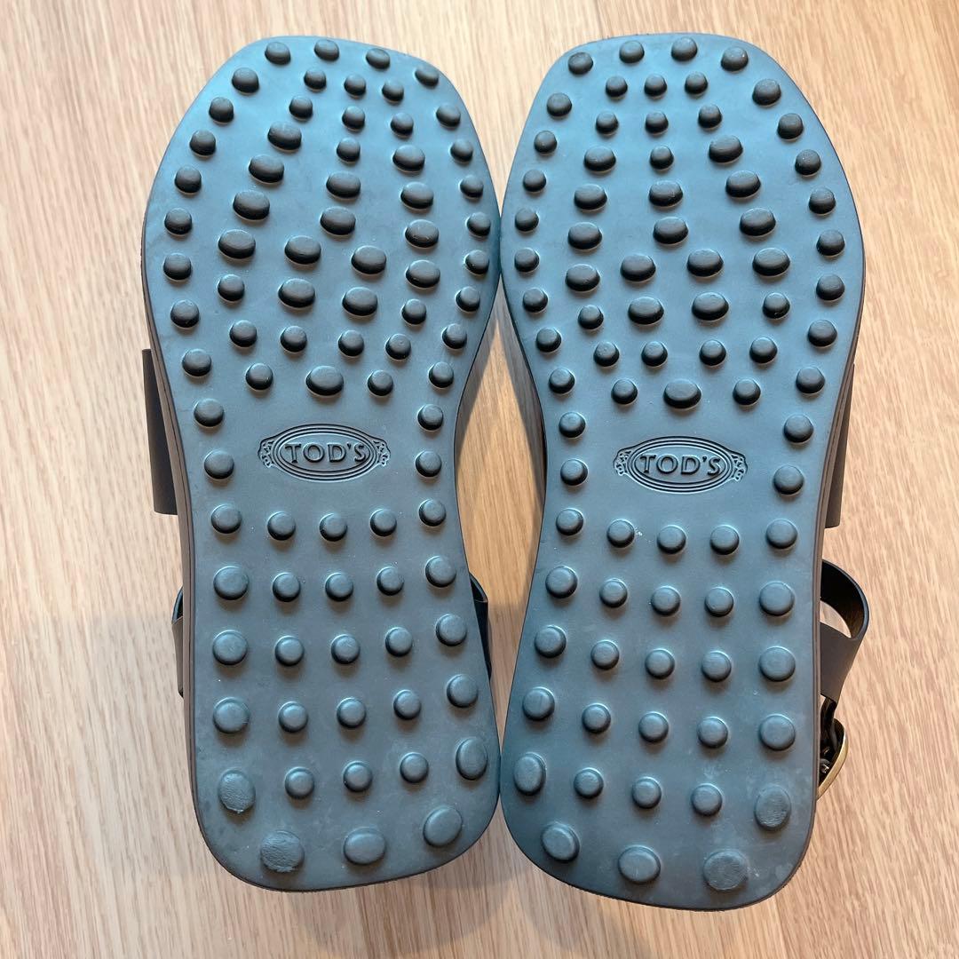 TOD'S 【極美品】サンダル メタルロゴ 黒 トッズ ケイト 38 1/2