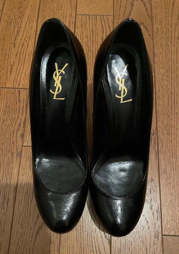 サンローラン　パンプス　レザー　黒　レディース　40サイズ美品