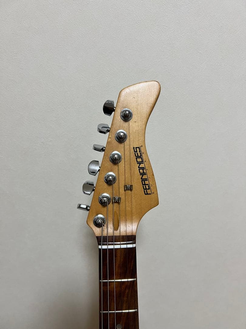 FERNANDES エレキギター ストラト 白 ソフトケース付き