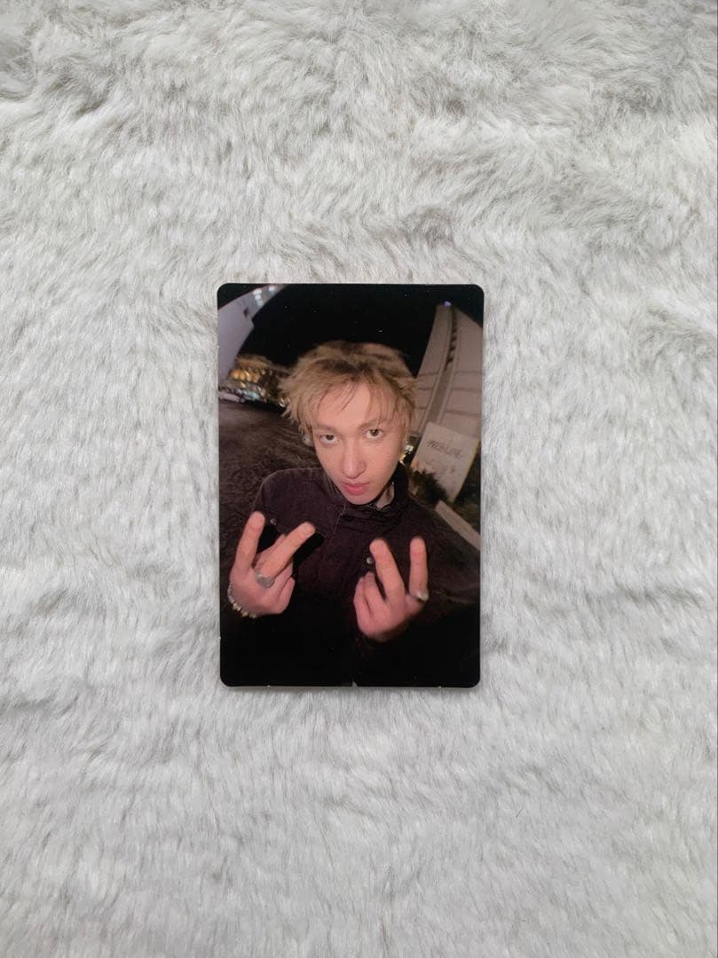 21日出品削除 Cortis マーティン トレカ 限定