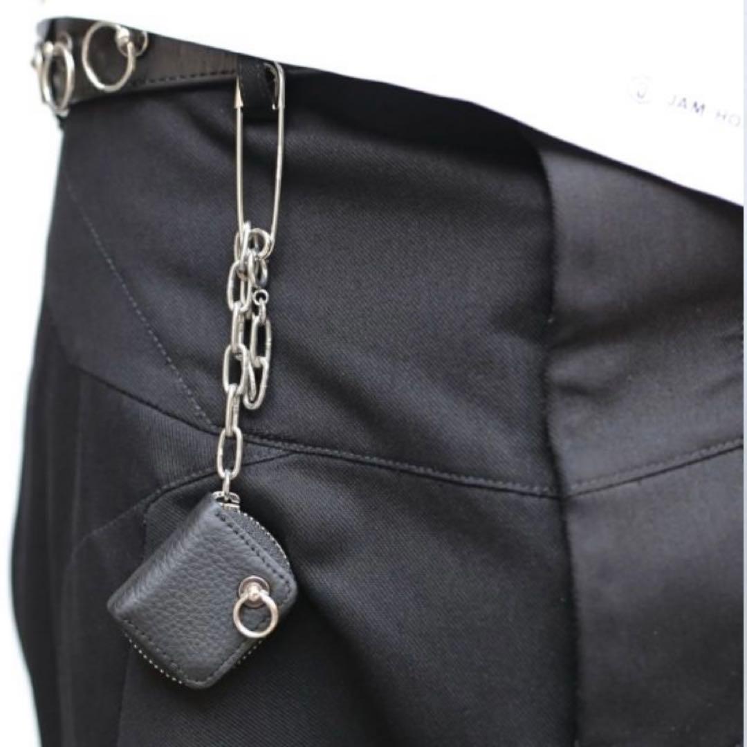 世界最小級のレザーウォレットチャーム　ブラックレザーケース チェーン付き