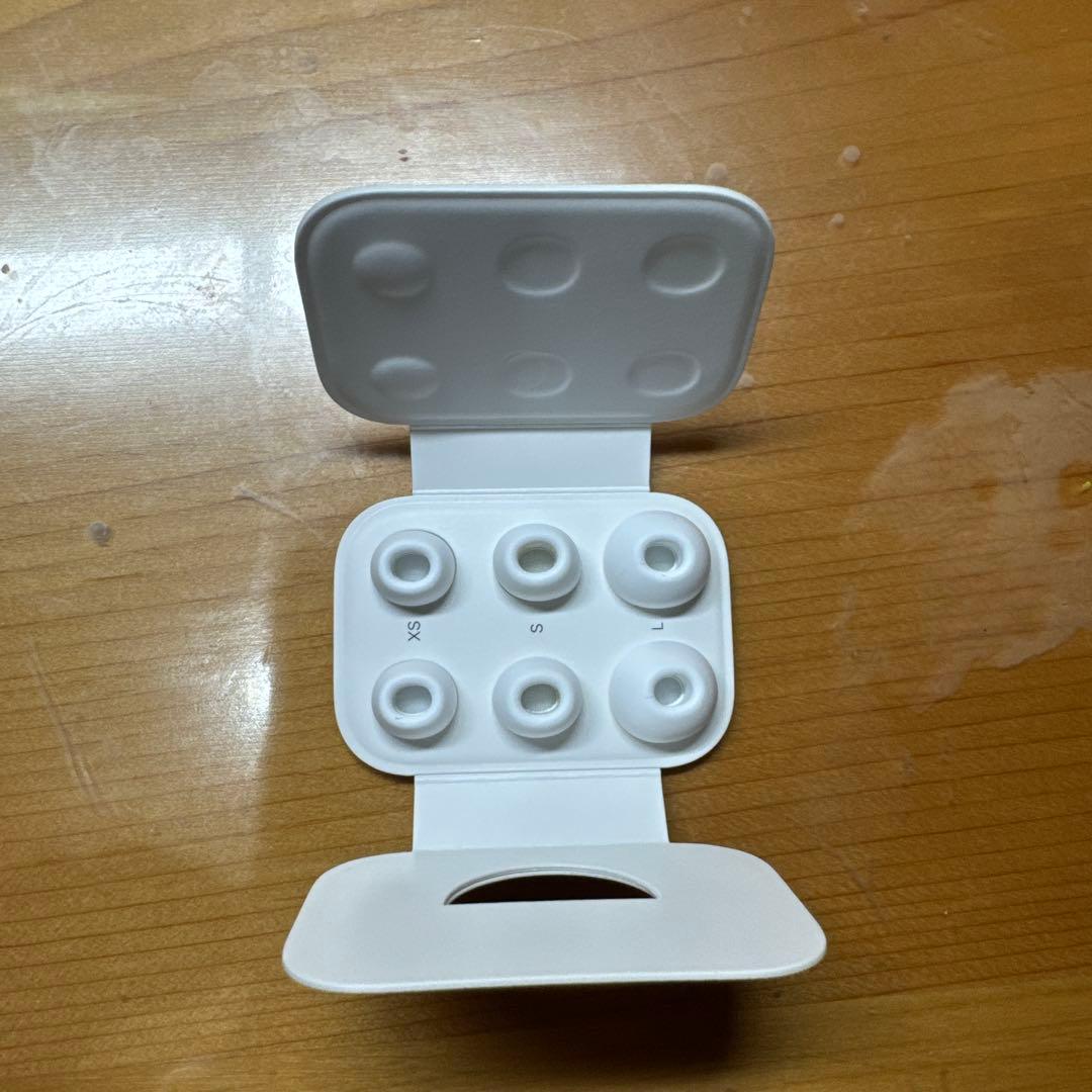 AirPods pro 2 箱あり　イヤーピースあり　コードなし