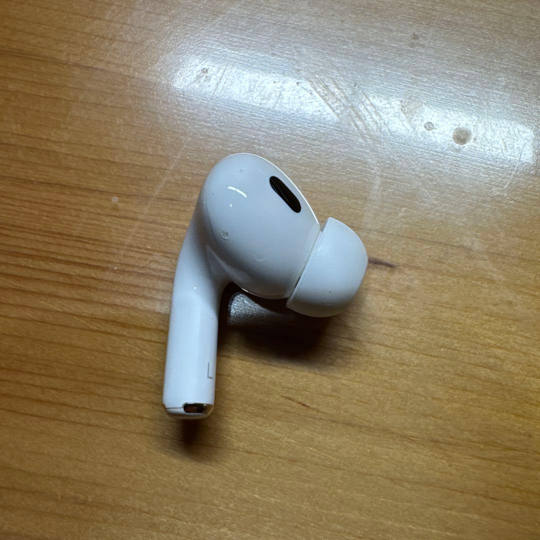 AirPods pro 2 箱あり　イヤーピースあり　コードなし