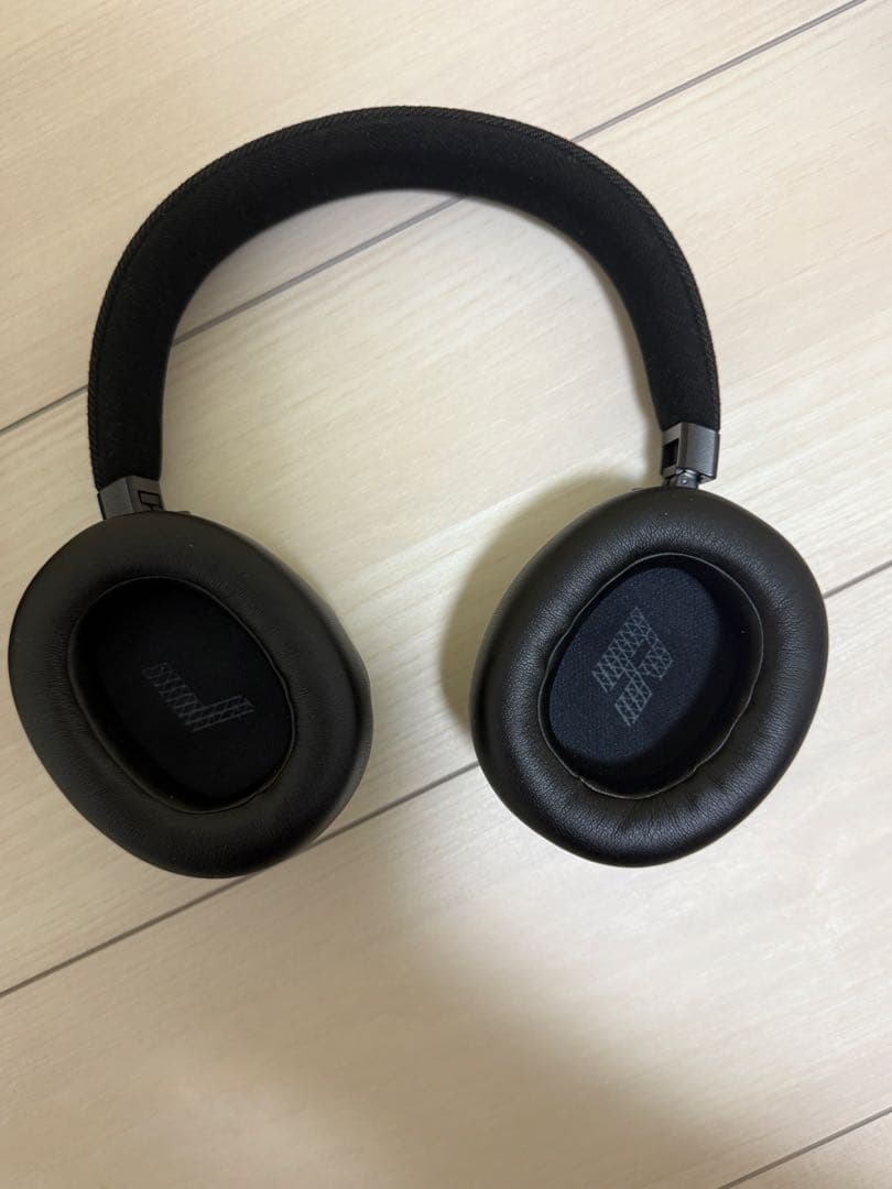 JBL LIVE 770NC ワイヤレスヘッドホン 非純正ハードケース付き