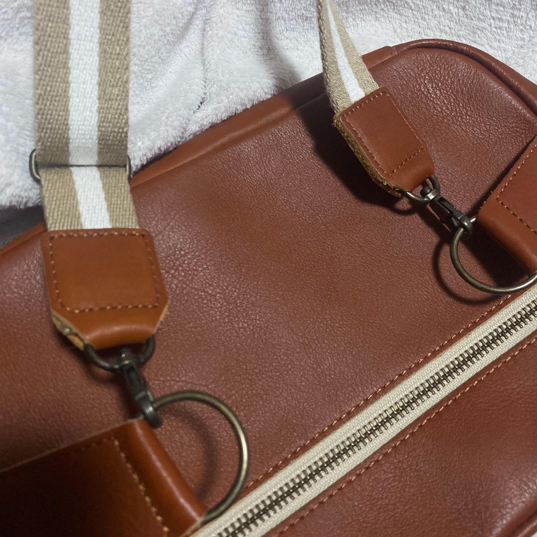 Kanmi カンミ　本革　ボディバッグ　ウエストバッグ　極美品　匿名配送