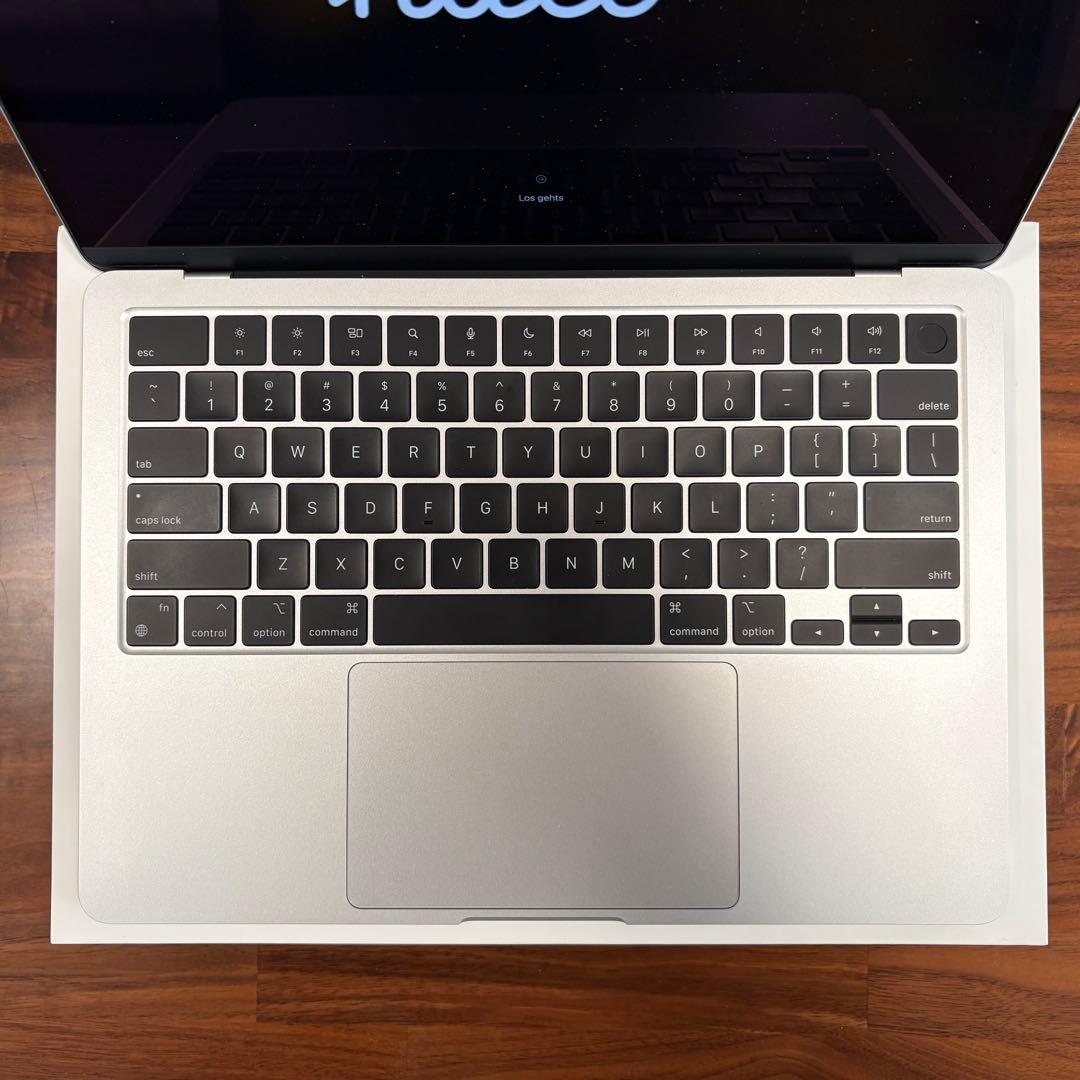 MacBook Air M2 8GB/256GB US シルバー