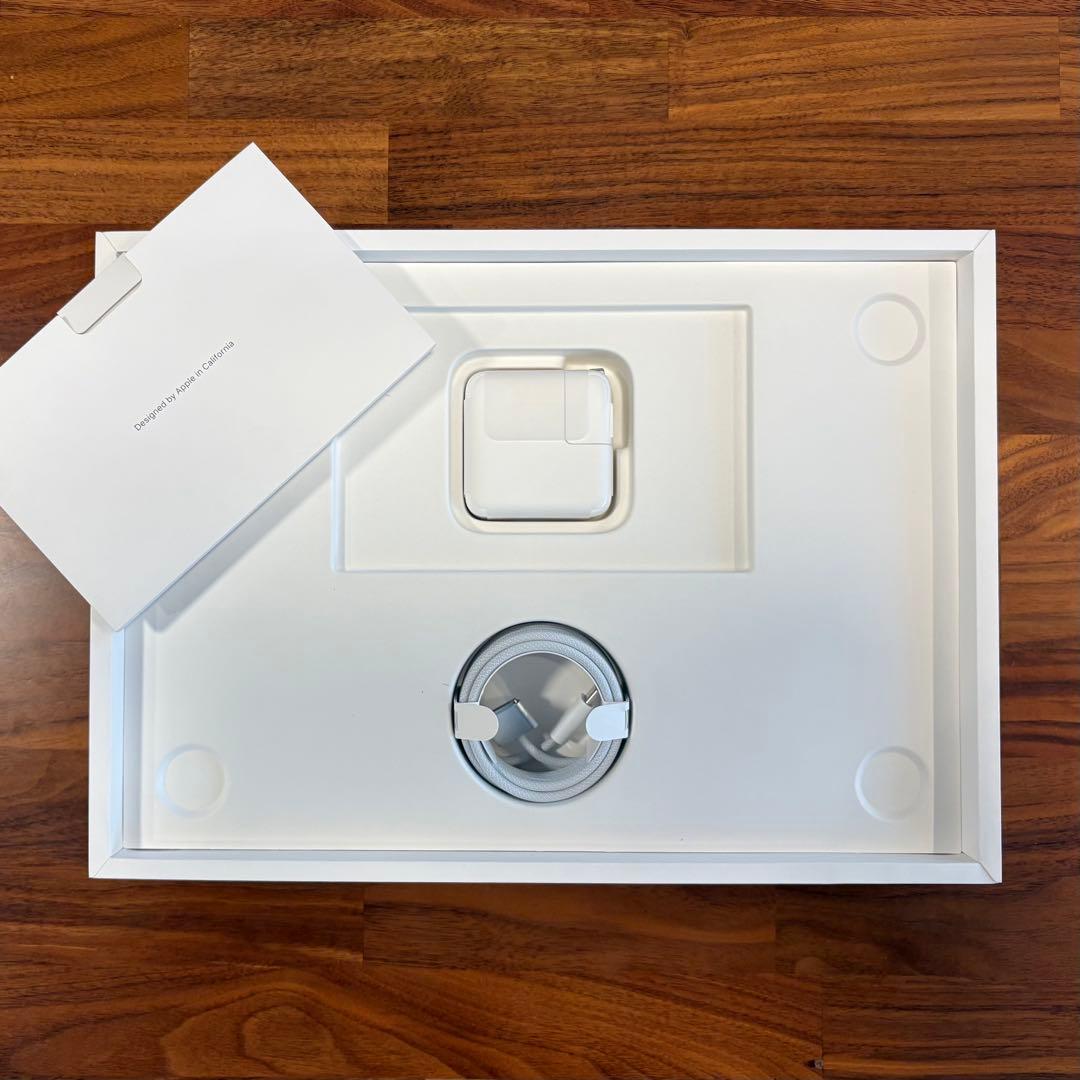 MacBook Air M2 8GB/256GB US シルバー