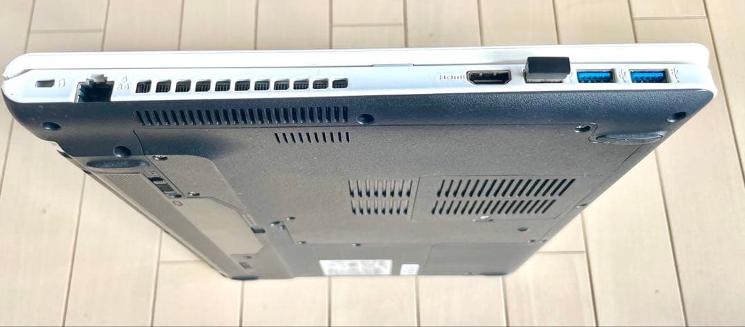 【極美品】Fujitsu Lifebook 15.6型　WA2/W icore7