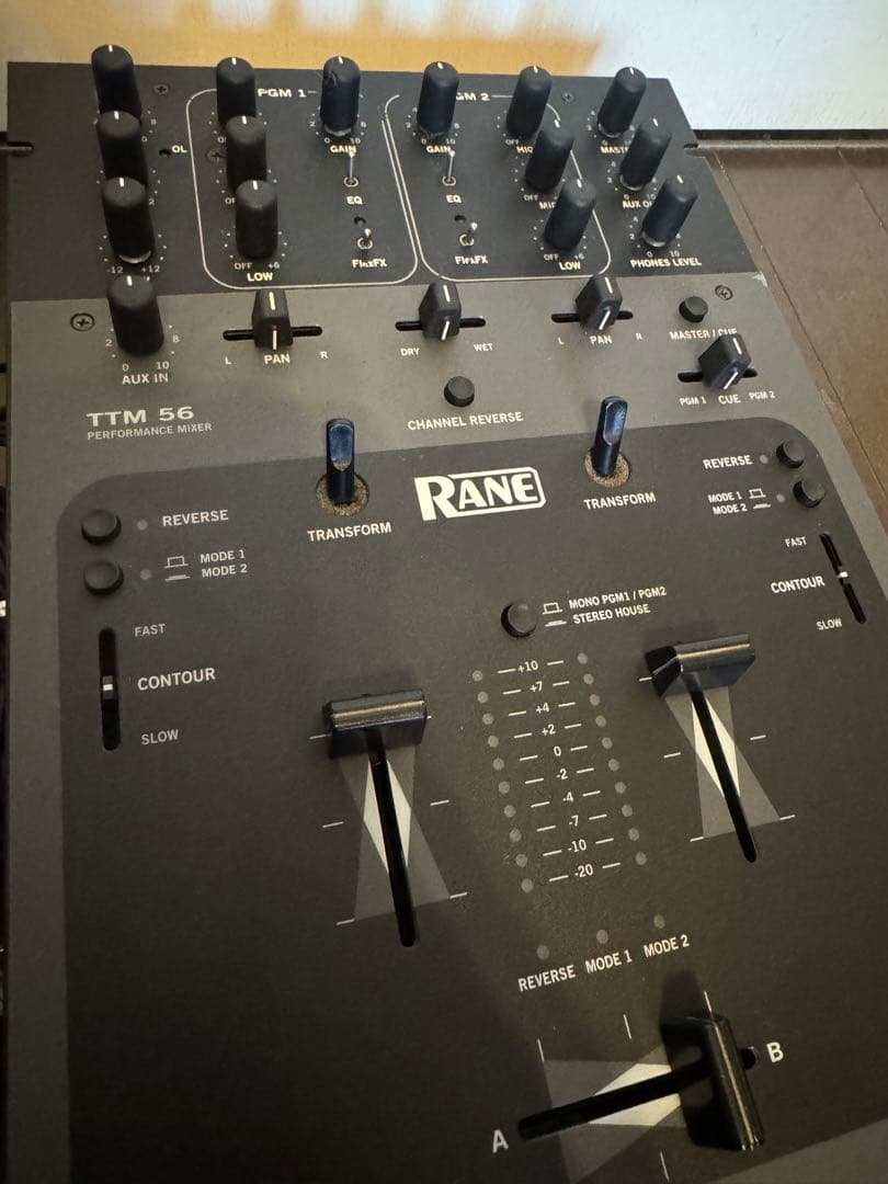 激安美品RANE⭐︎TTM56⭐︎DJミキサー⭐︎