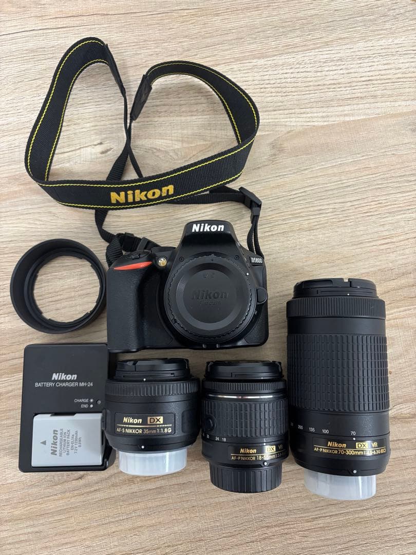 Nikon D5600 18-55mmレンズキット＋35mmf1.8レンズ