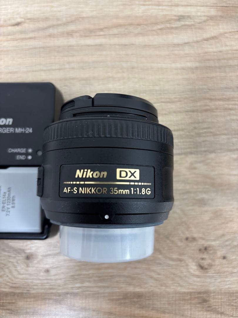 Nikon D5600 18-55mmレンズキット＋35mmf1.8レンズ