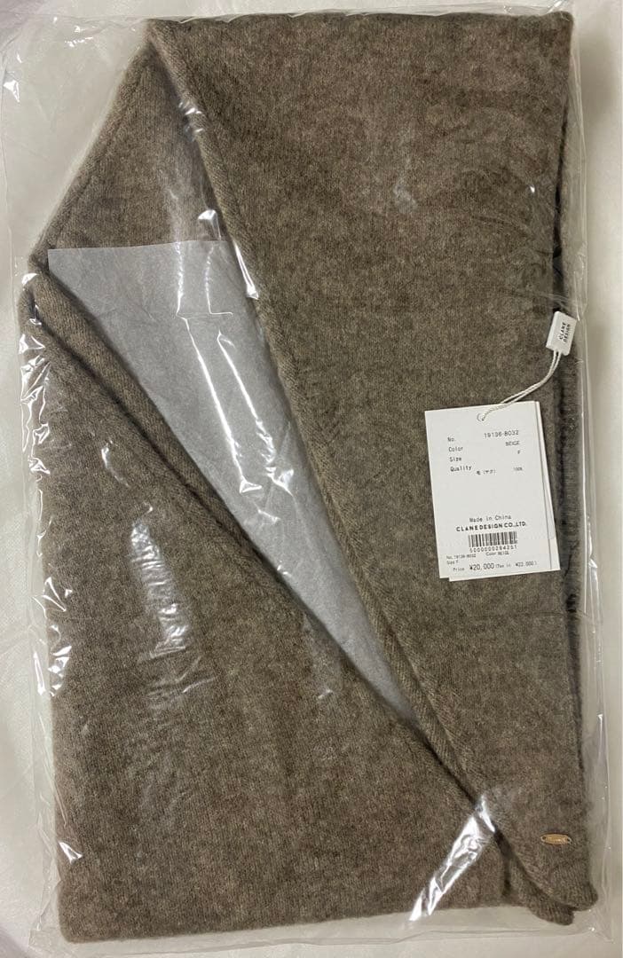 小物 CLANE YAK KNIT TRIANGULAR STOLE