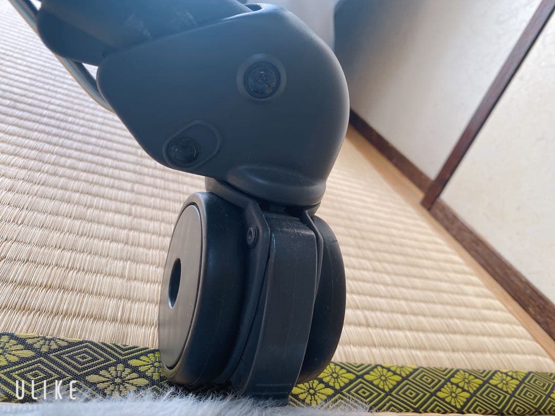 コンビのネムリラ AUTO SWING BEDi Long