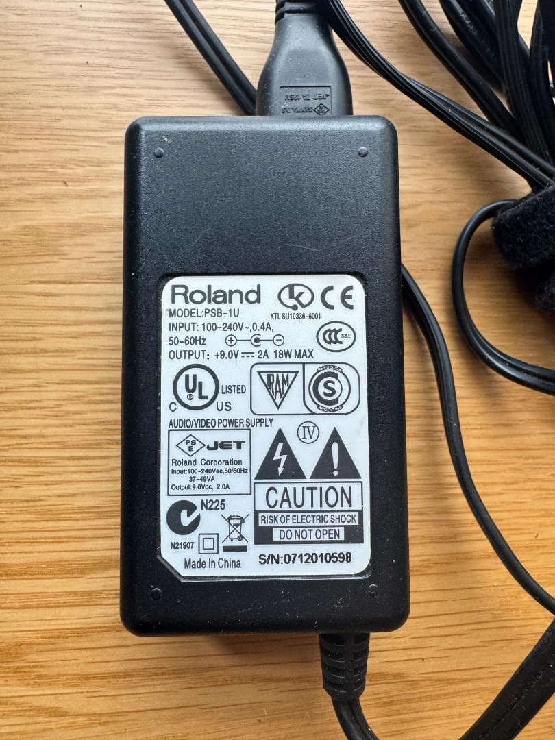 Roland Mobile Cube モバイルキューブ 純正ACアダプ +おまけ