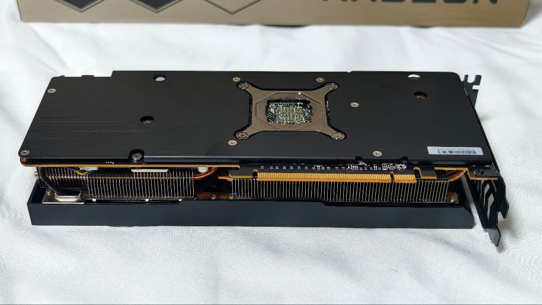 玄人志向 Radeon RD-RX7700XT-E12GB/DF