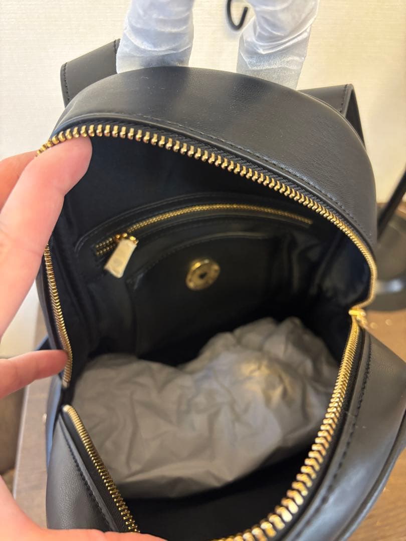 ラック　様のみ　LOVE MOSCHINO ブラックリュック