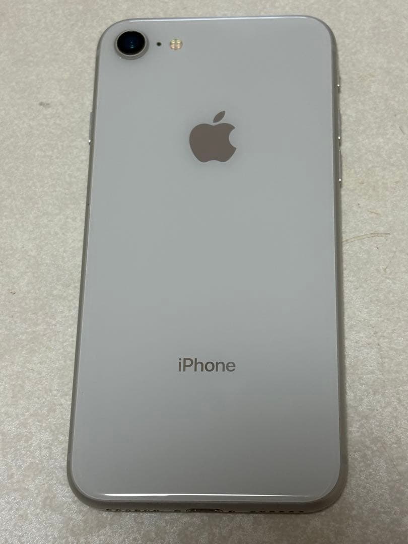 iPhone 8 SIMフリー 本体64GB