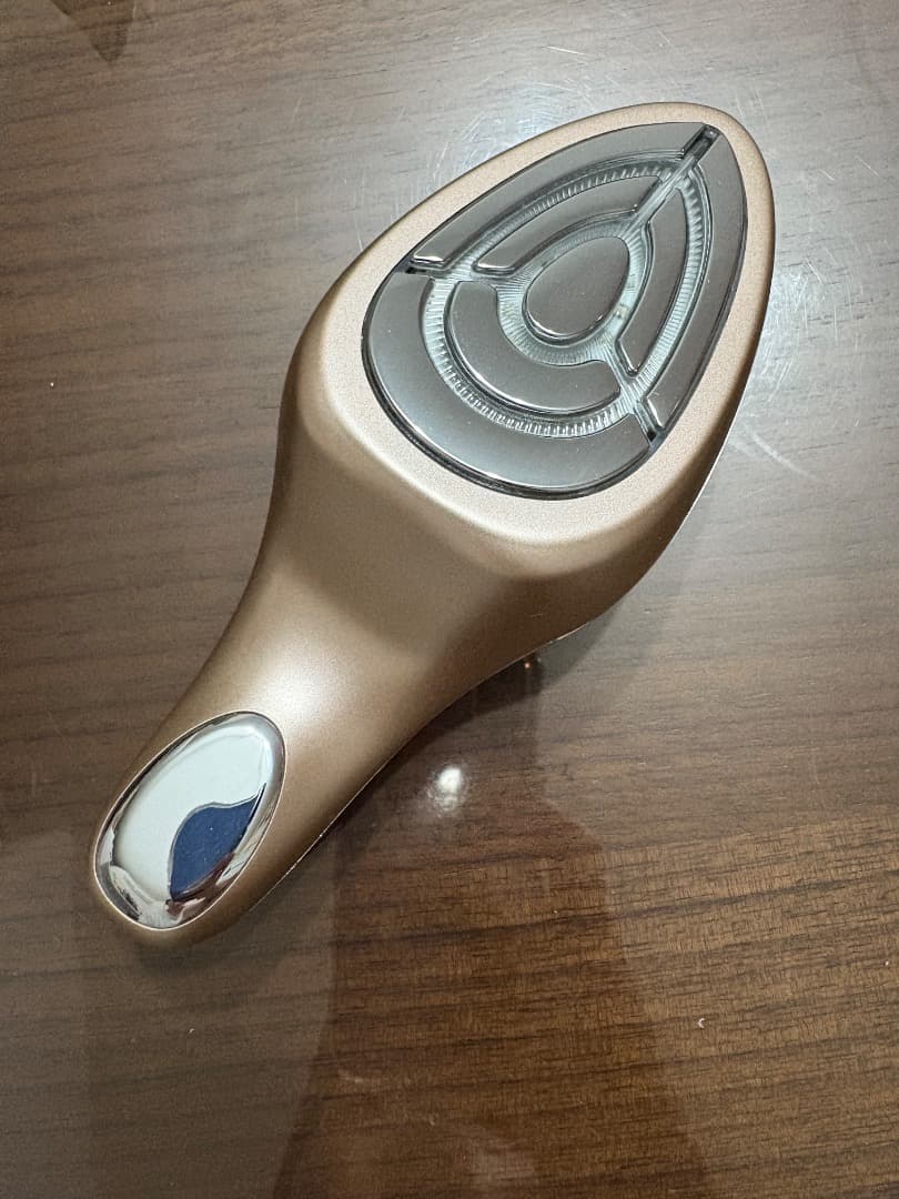 IKKO MEラボンエクスラ 美顔器 ゴールド