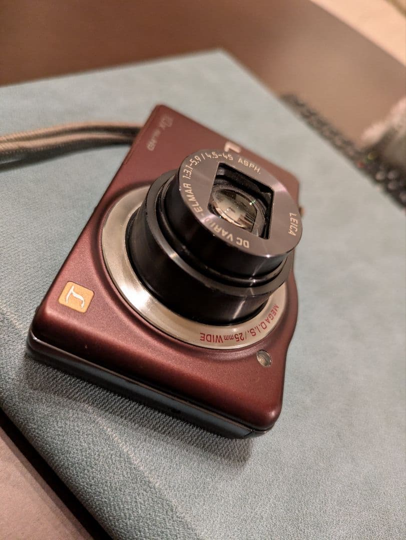 Panasonic　パナソニックLUMIX DMC-S27 デジタルカメラ