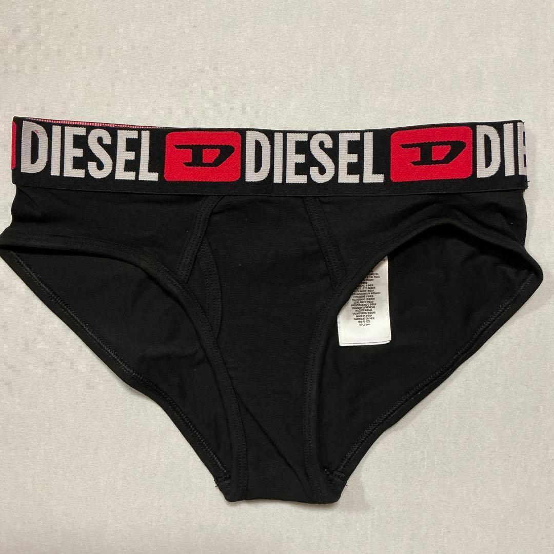 洗練されたデザイン　DIESEL ①スポーツブラ　1枚 ②ショーツ　3枚　L