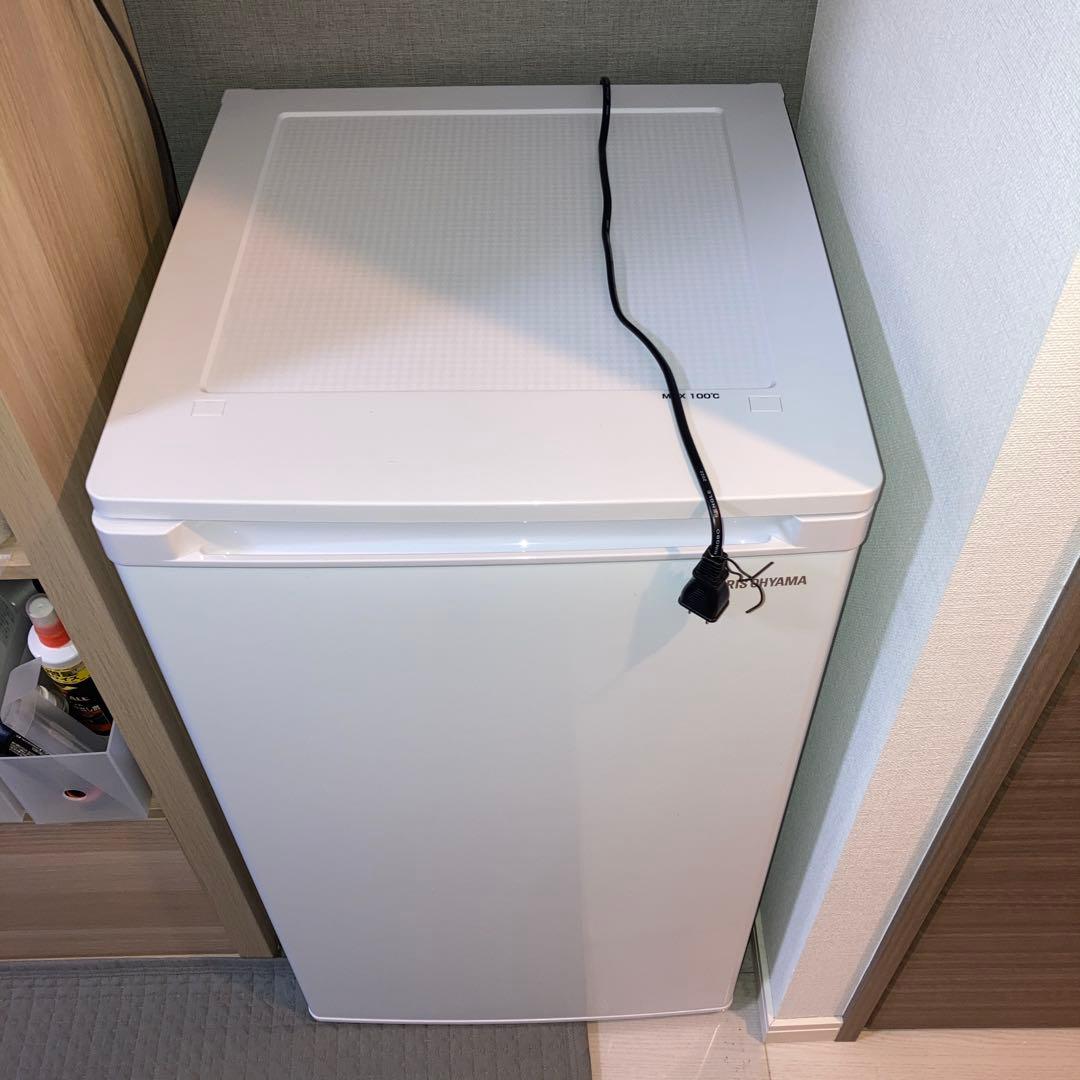 【　まめたんく　】(引取り限定)アイリスオーヤマ 冷凍庫 ホワイト