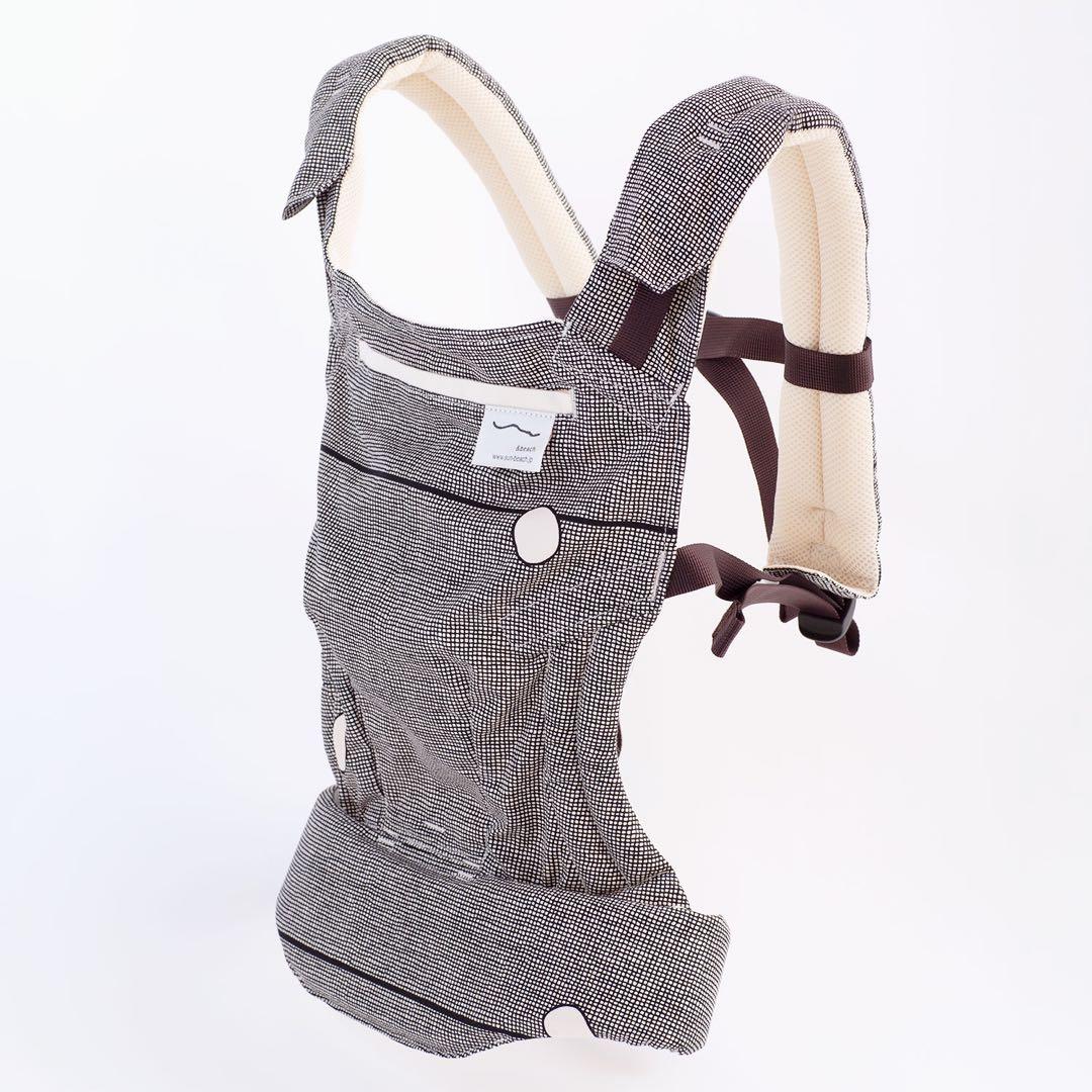 【極美品】サン＆ビーチ OM-1 いしけり抱っこ紐 収納ポーチ•ベッドサポート付